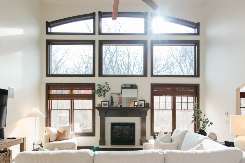 Living Rooms 2 Bright, spacious living room with windows